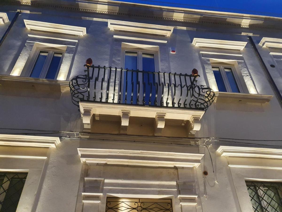 Апартаменти Palazzo Giufa Syracuse Екстер'єр фото